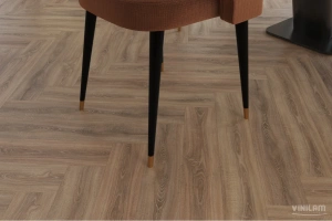 Фото Виниловая плитка Vinilam Parquet Herringbone Glue GD11355 Монпелье 